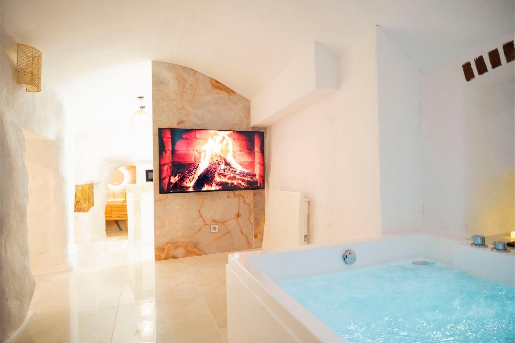 Le Temple D'Aphrodite, Appartement Avec Spa Vienne  Exteriör bild